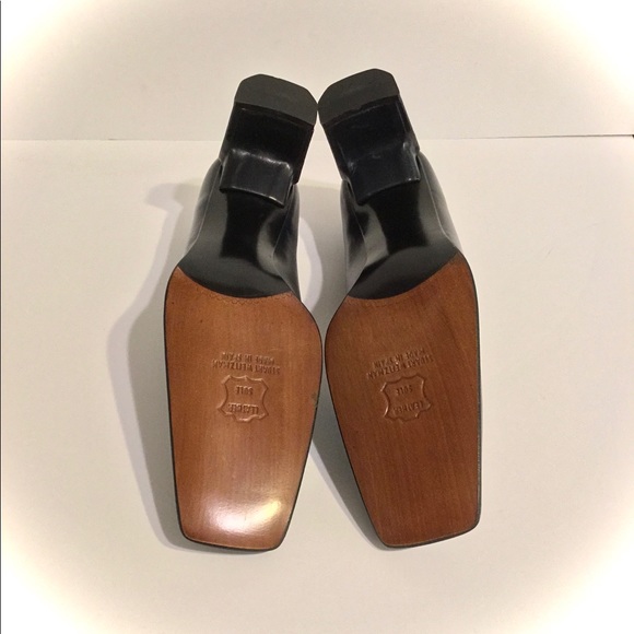 STUART WEITZMAN💋Black Leather Heels - Picture 5 of 8